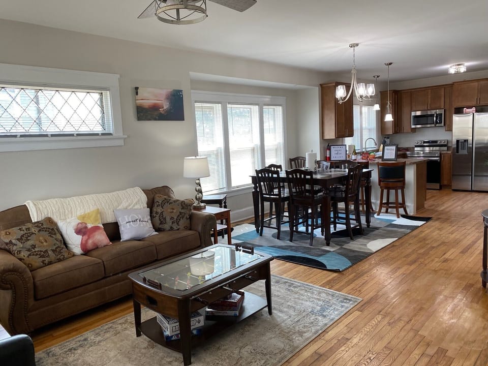 Spend your vacation in these spacious rooms that look and feel clean!