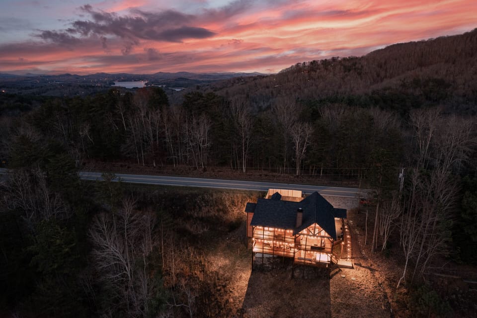 Lake Blue Ridge is in the background. We are minutes away from the lake!