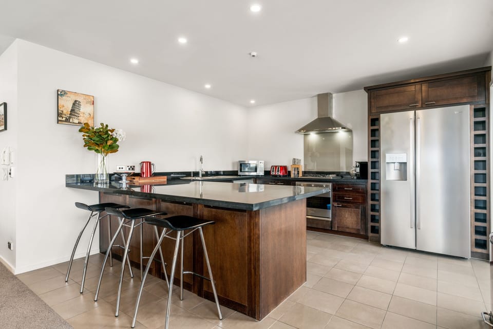 Apartment | Private kitchen | Full-size fridge, microwave, oven, stovetop