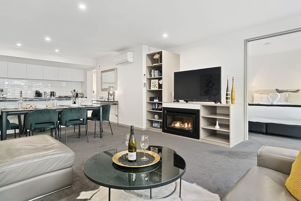 Apartment | Living area | Smart TV, Netflix, streaming services
