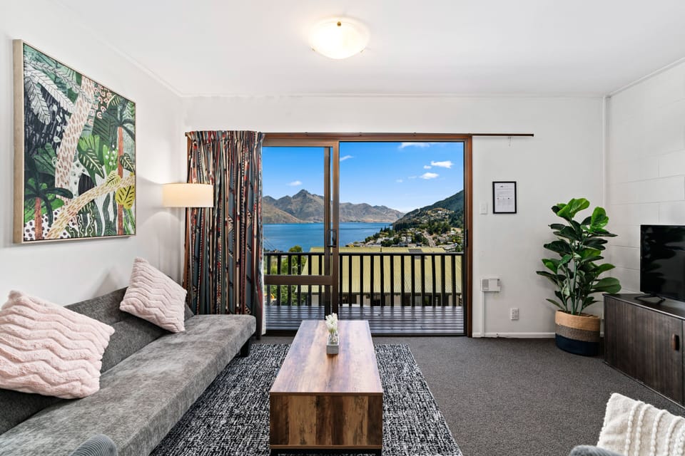 Apartment | Living area | Smart TV, Netflix, streaming services