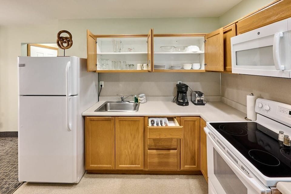 Save money on dining out by making your own meals here