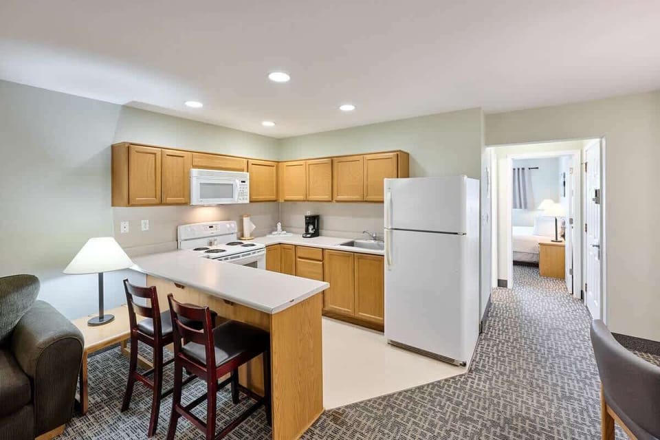 Lots of room for meal prep