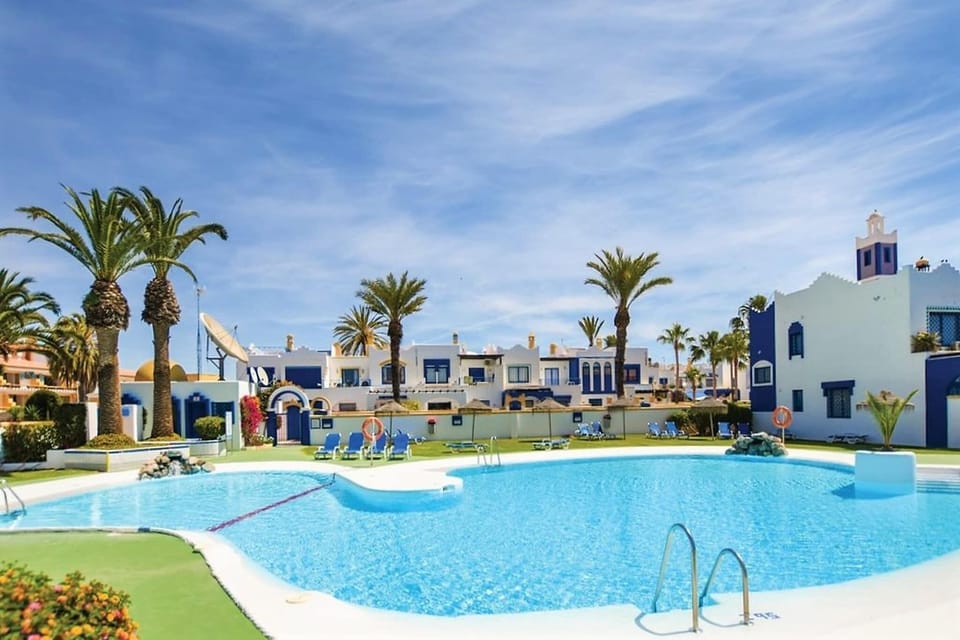 Holiday Home Swimming Pool