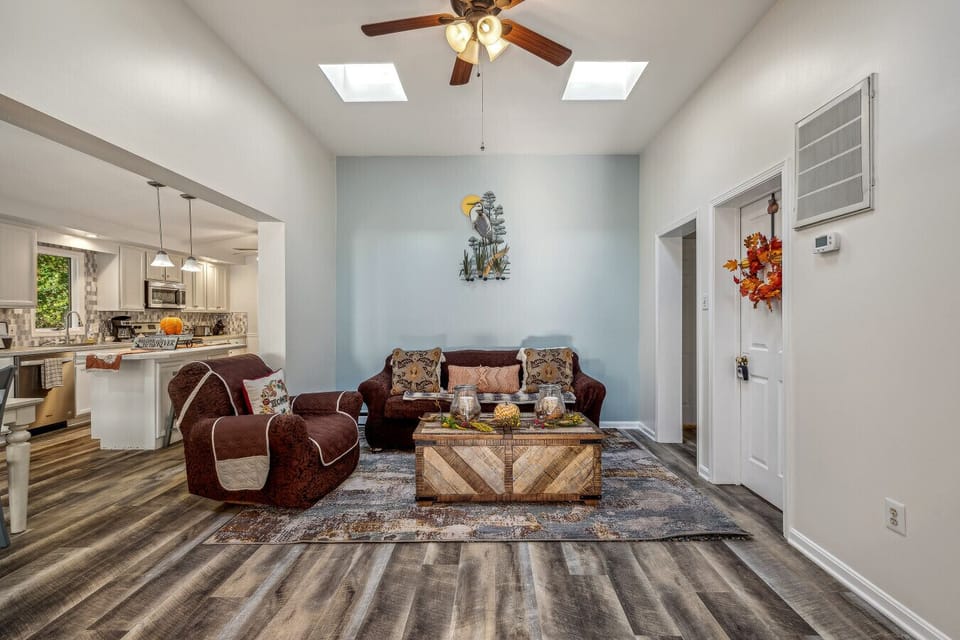 What a cozy living room!