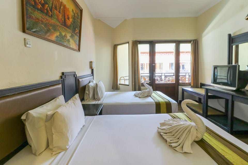 Standard Room | Egyptian cotton sheets, premium bedding, desk, free WiFi