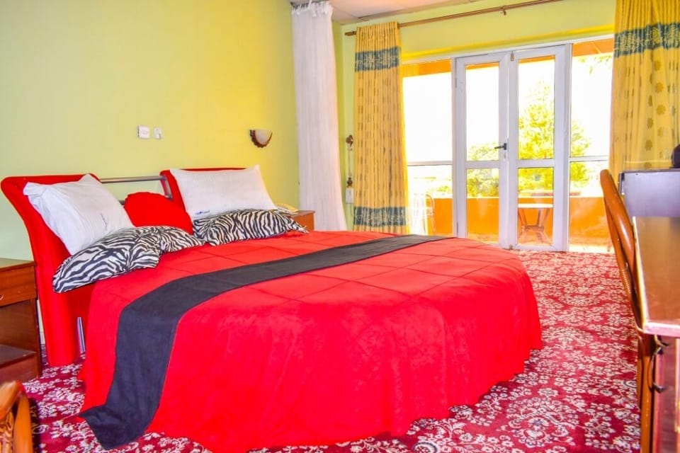 Economy Single Room | Individually decorated, individually furnished, desk, laptop workspace