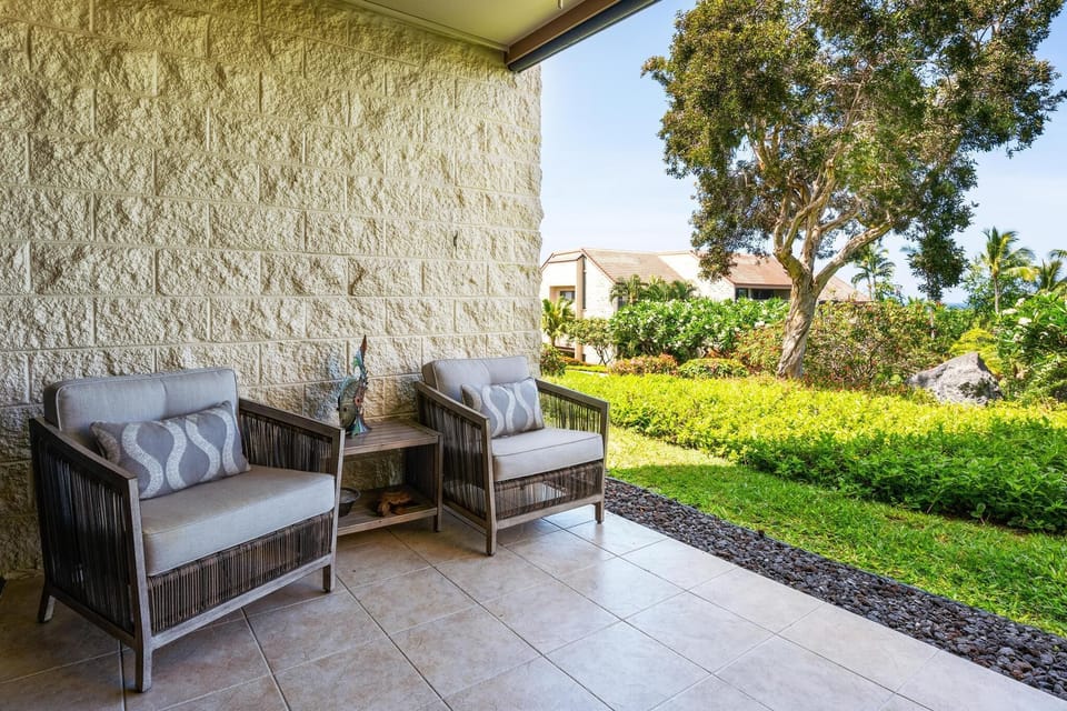 Chairs on lanai 