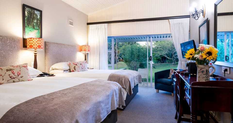 Deluxe Room (Family) | Premium bedding, minibar, in-room safe, desk
