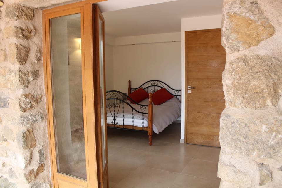 Le Canigou - Bedroom 1 (1)