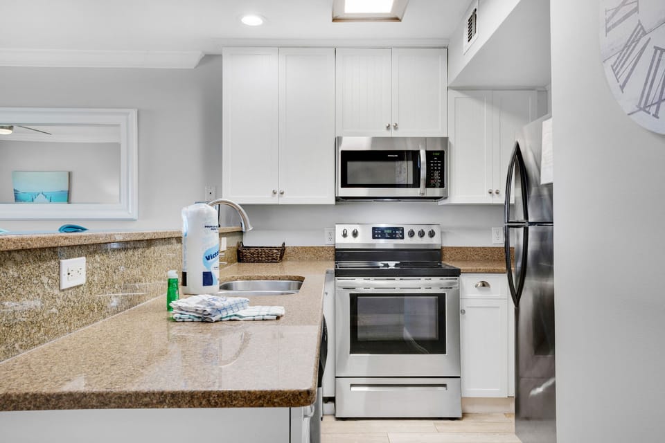 Fully equipped kitchen