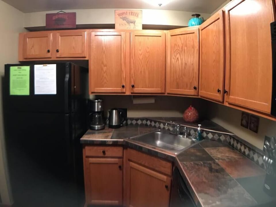 Kitchen (1)