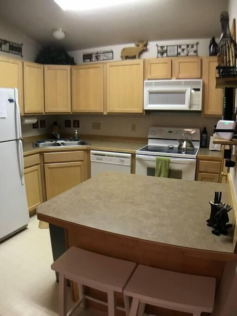 KItchen View from Barstools
