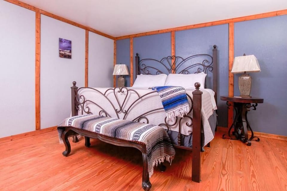 Pillowtop beds, WiFi (free), individually decorated, bed sheets