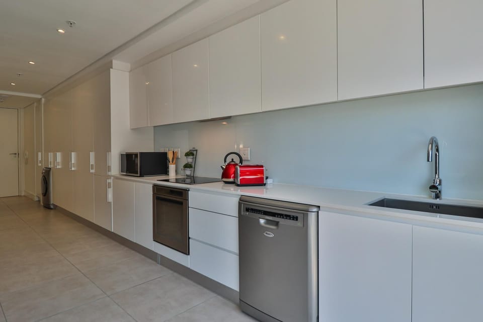 Apartment (1 Bedroom) | Private kitchen | Fridge