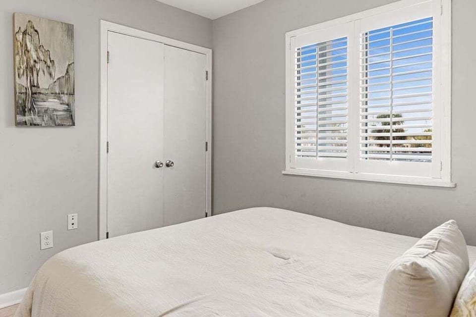 Condo, 2 Bedrooms | 2 bedrooms, iron/ironing board, free WiFi