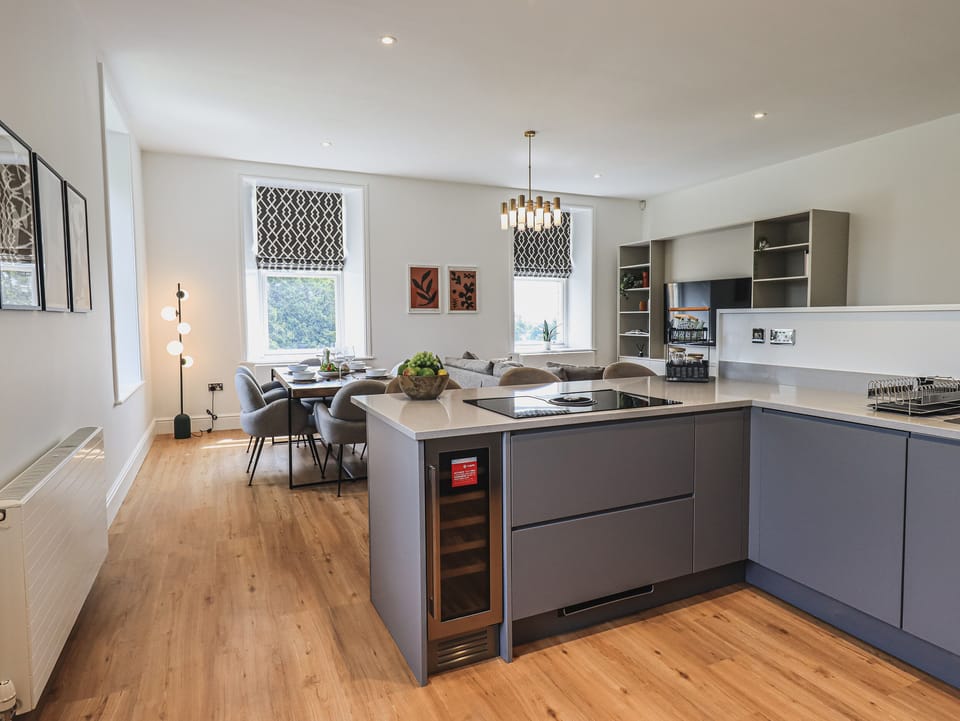 Cottage | Private kitchen | Fridge, dishwasher, electric kettle, toaster