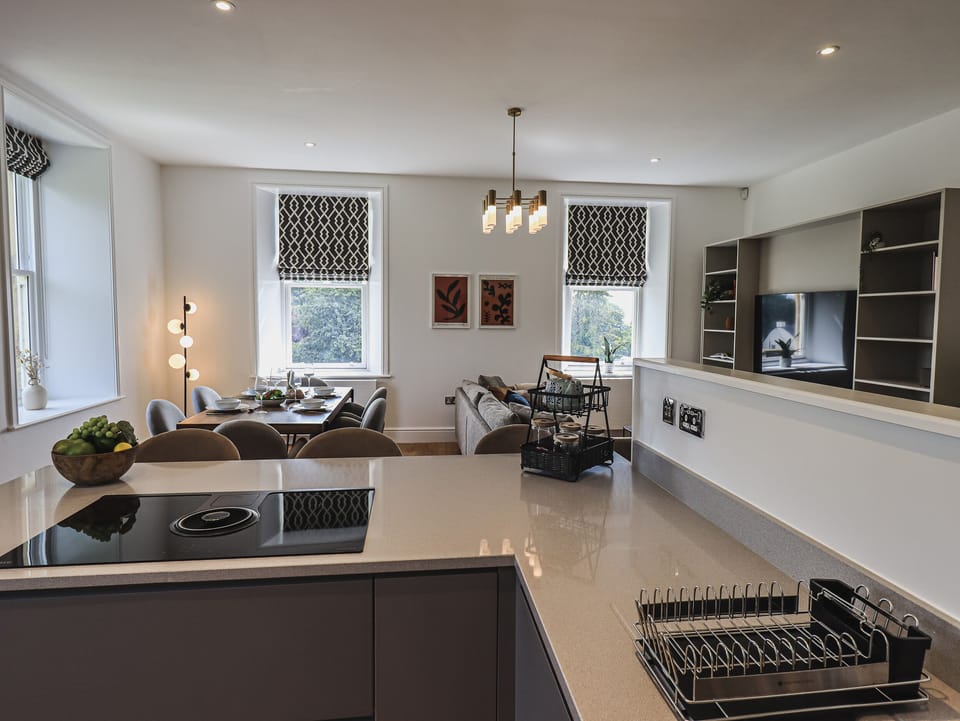 Cottage | Private kitchen | Fridge, dishwasher, electric kettle, toaster