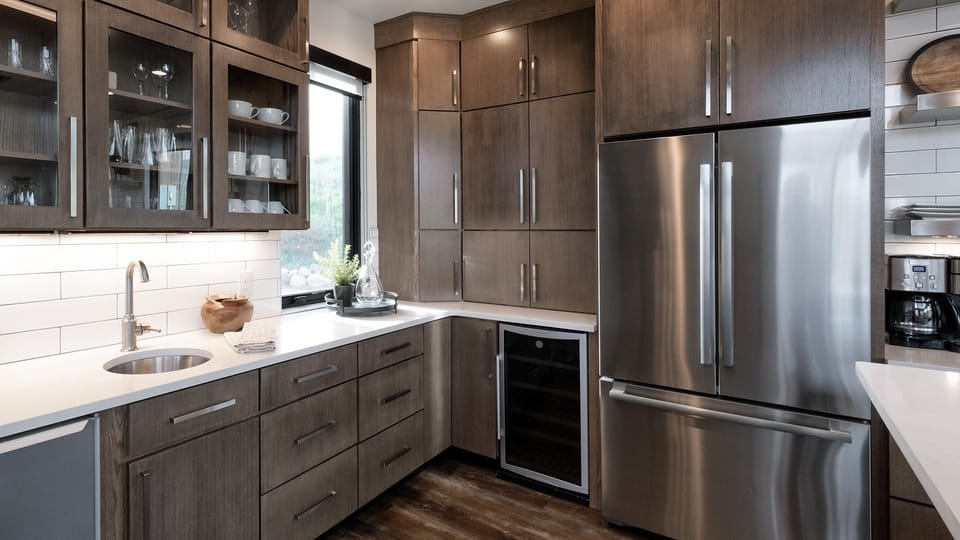 Kitchen wet bar