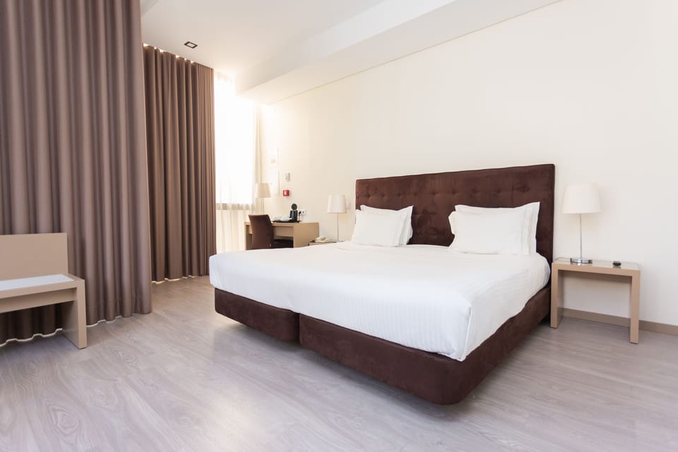Standard Double or Twin Room, Garden View, Garden Area | In-room safe, individually decorated, individually furnished, desk