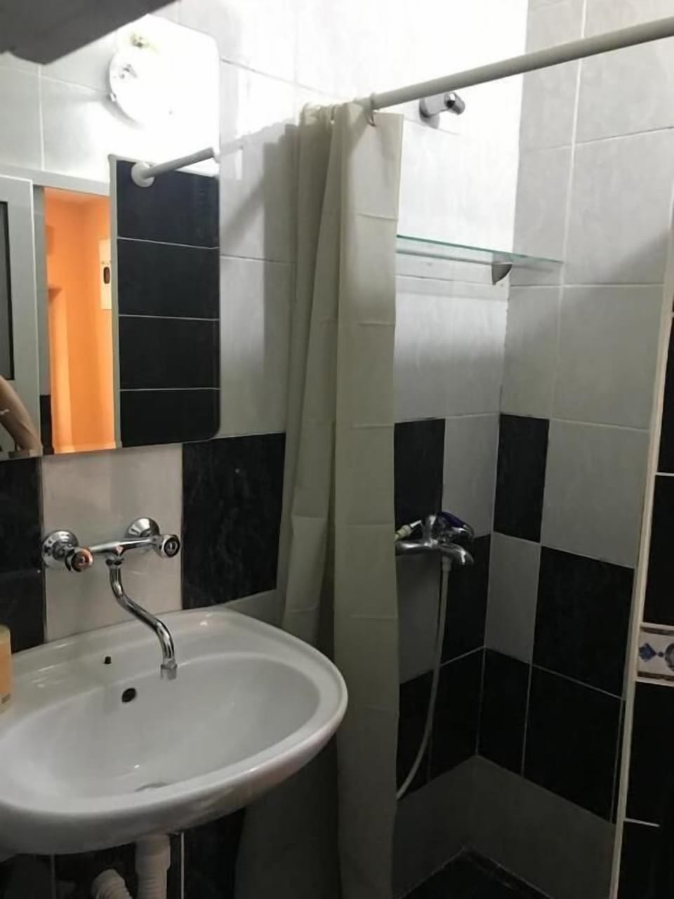Puerta Apartments Hotel in Kotor