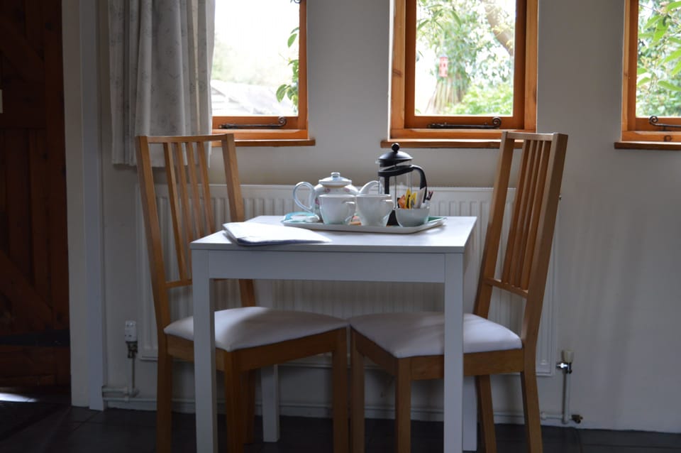 Sparrows nest dining table and chairs