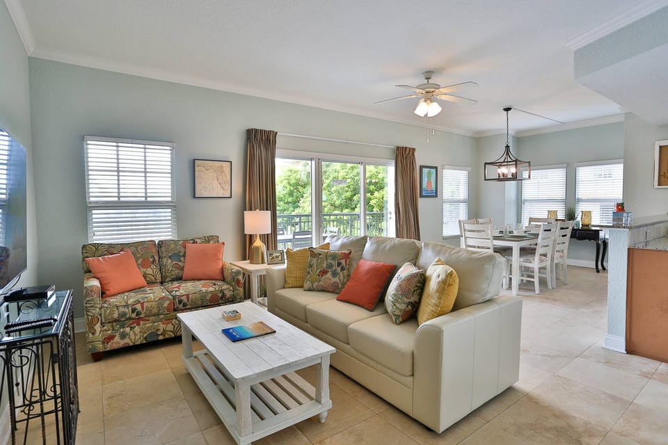 Large Comfortable Family Space