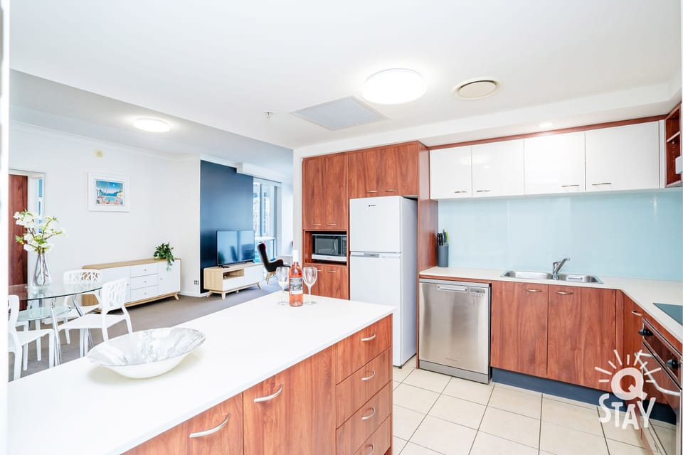 Fully equipped modern kitchen 🍽