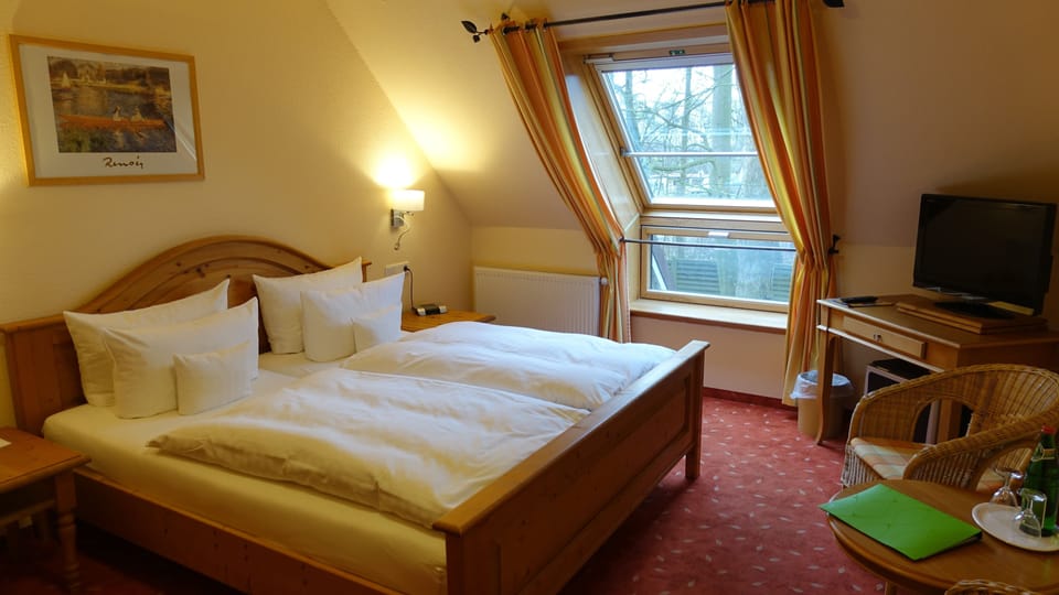 Standard Double Room | Hypo-allergenic bedding, in-room safe, individually furnished, free WiFi