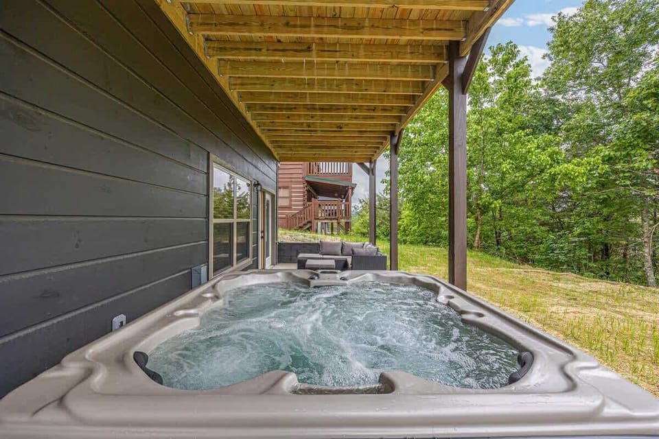 Outdoor hot tub
