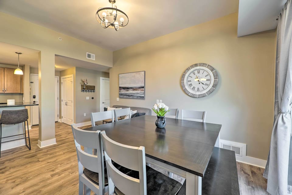 Dining Area | Sleeper Sofa