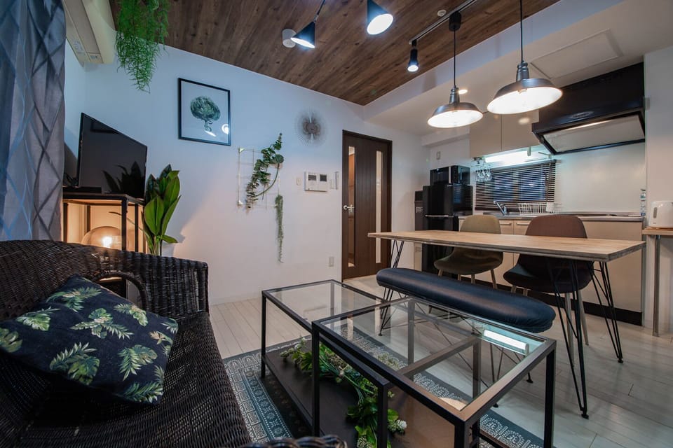 Apartment | Living area | Flat-screen TV