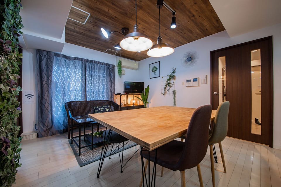 Apartment | Living area | Flat-screen TV