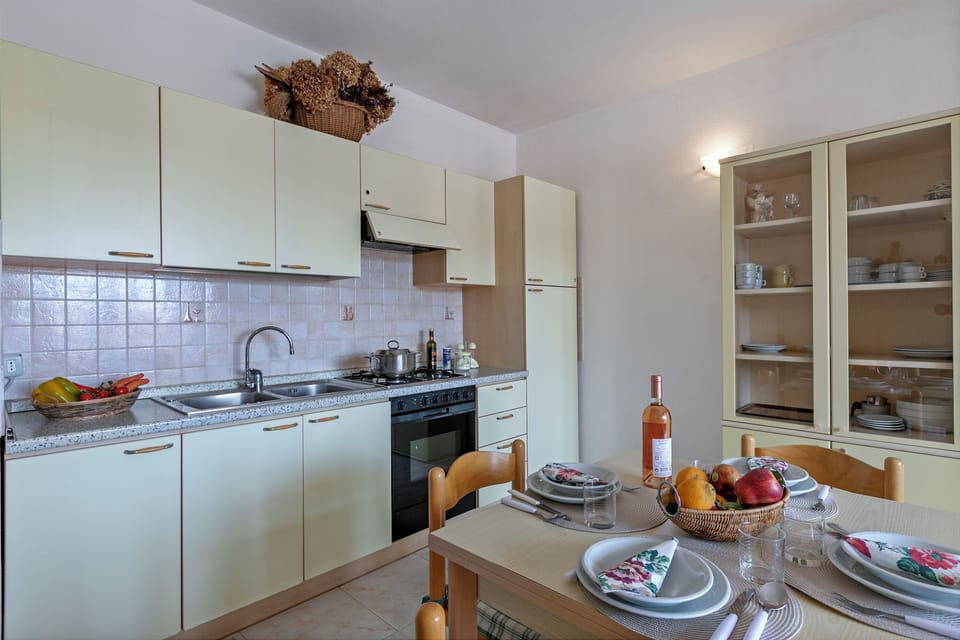Kitchen and dining area