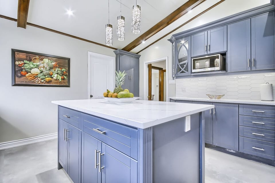 Kitchen with Center Island