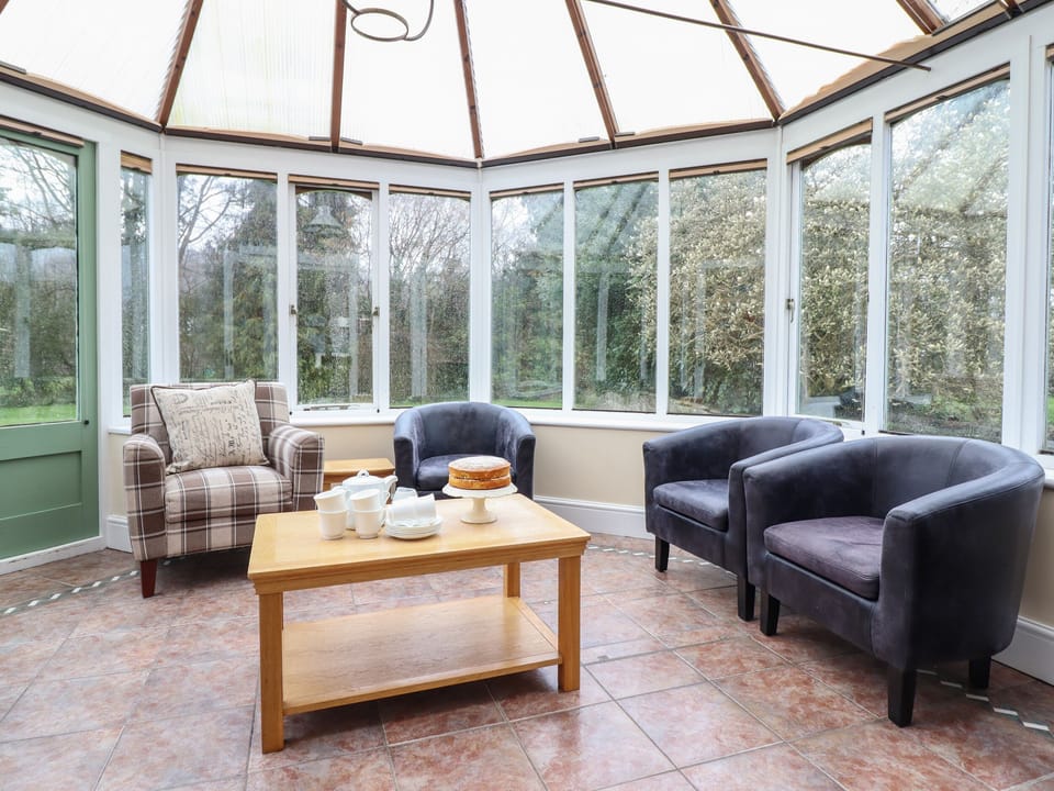 Cottage | Interior