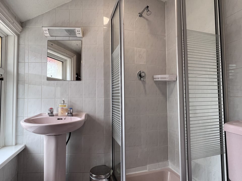 Basic Double Room, 1 Double Bed | Bathroom | Shower, towels, toilet paper