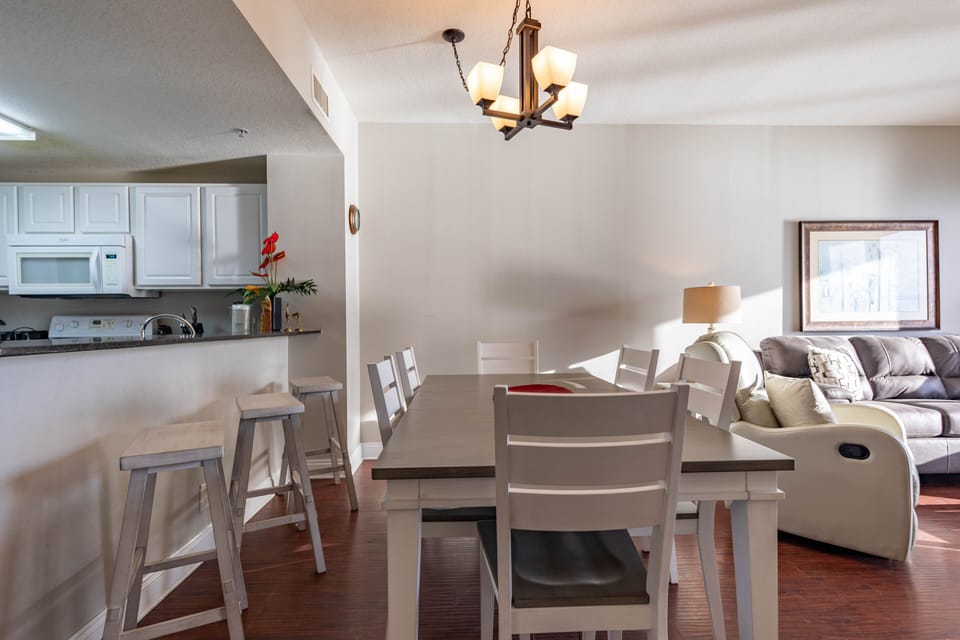 New Dining Table - New Dining Table Set and Barstools