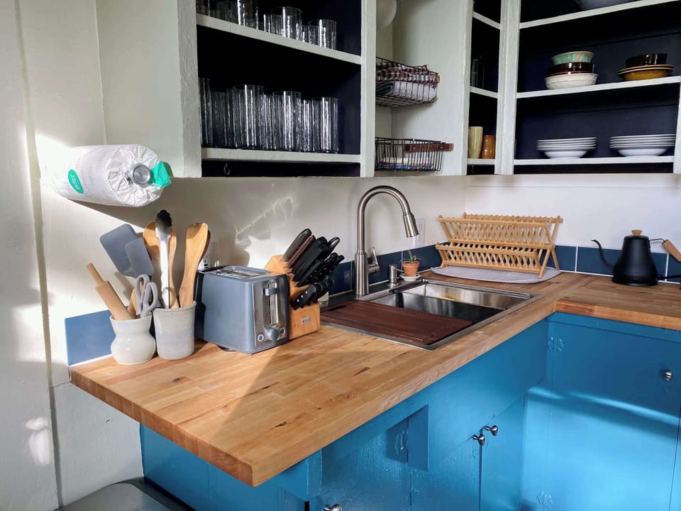 With plenty of space and appliances, this kitchen is a joy!