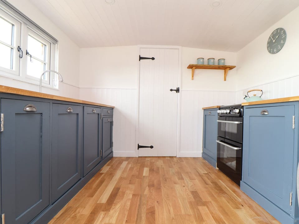 Cottage | 1 bedroom, individually decorated, individually furnished, free WiFi