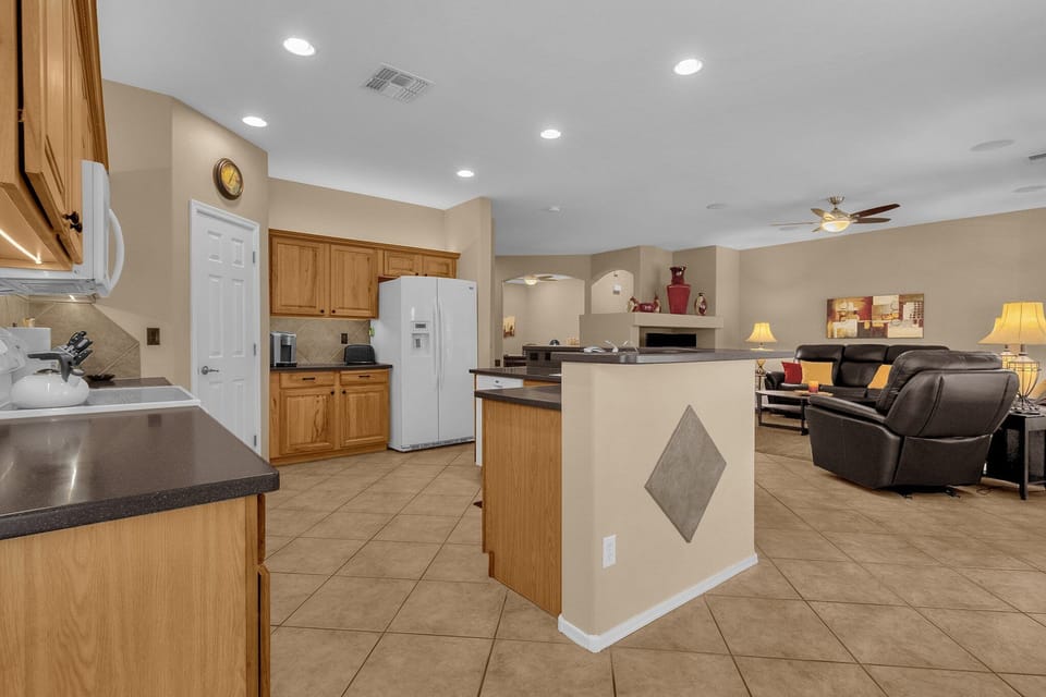Open kitchen
