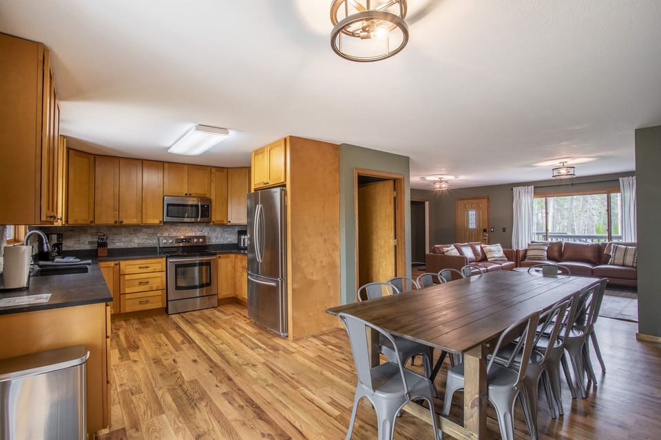 Full size kitchen and dining area