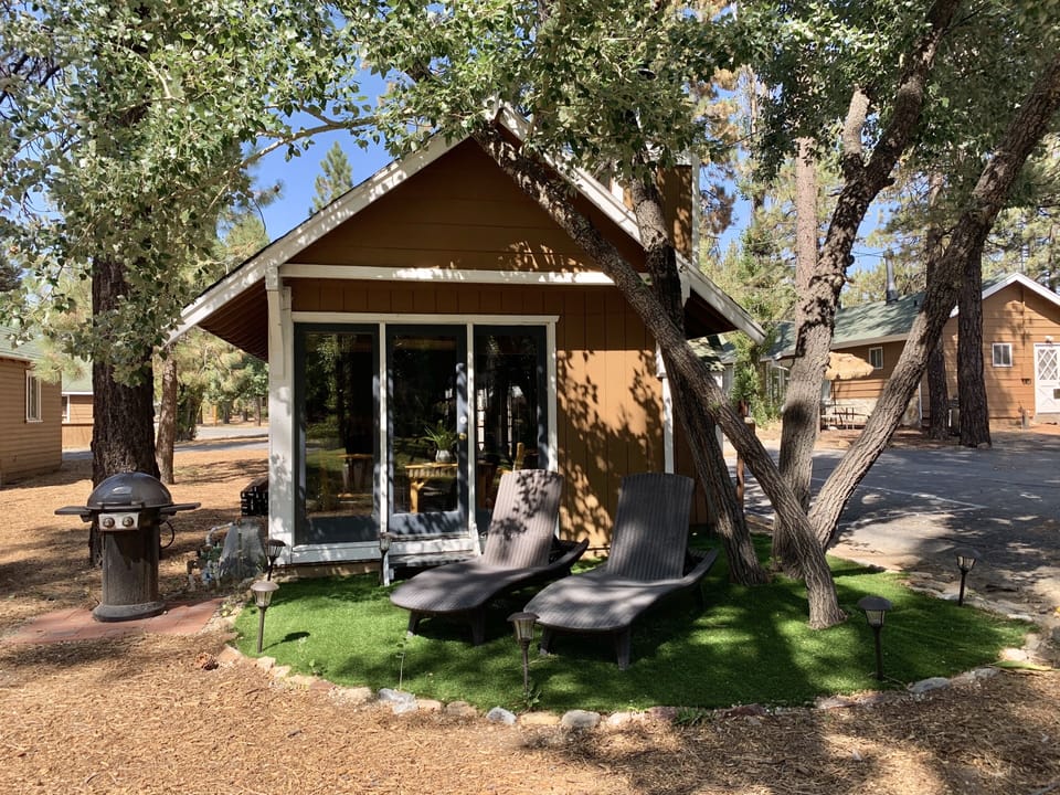 Romantic Studio Suite | WiFi (free), bed sheets
