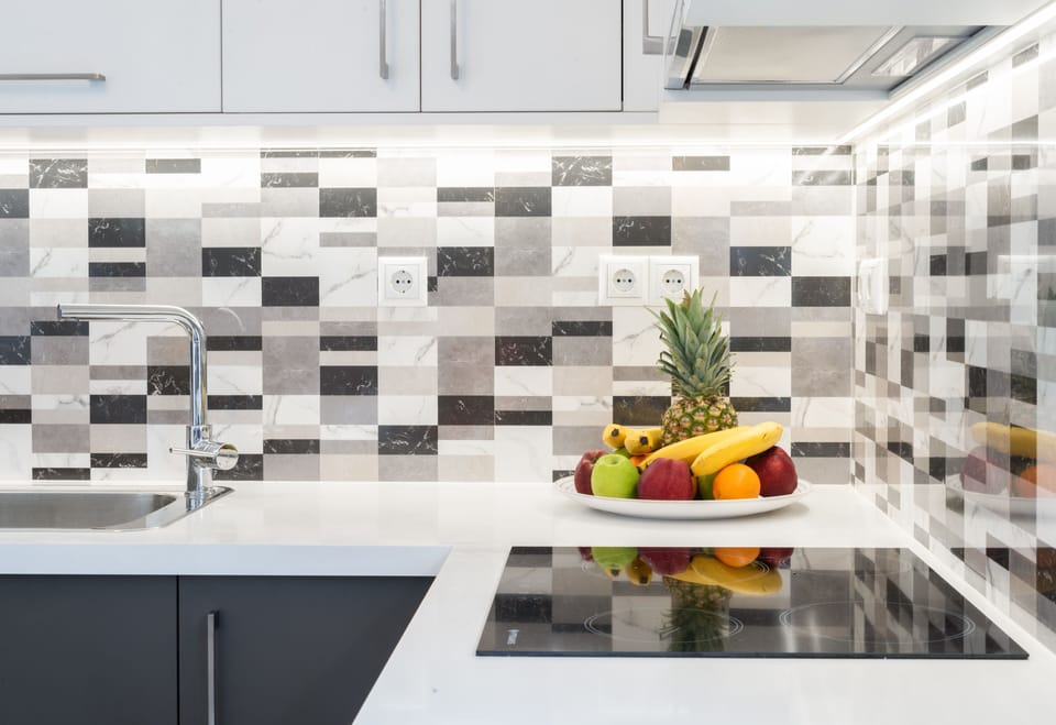 Superior Apartment | Private kitchen | Full-size fridge, microwave, oven, stovetop