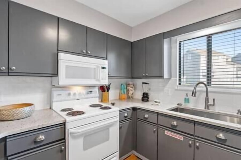 Kitchen (2)