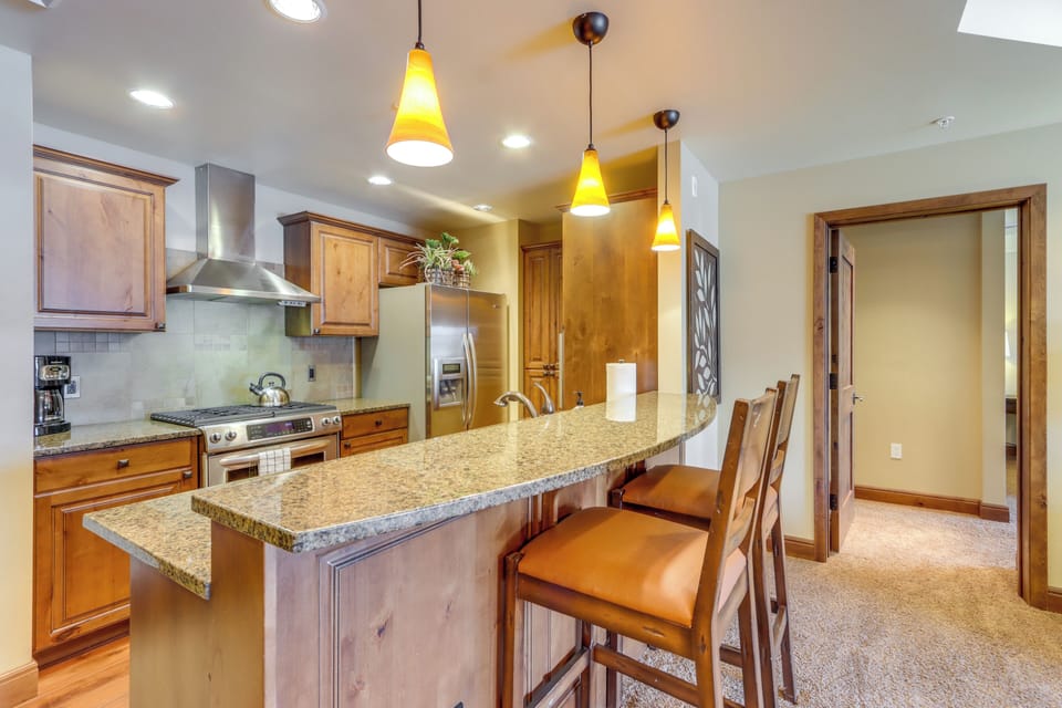 Kitchen | Cooking Basics | Toaster | Drip Coffee Maker