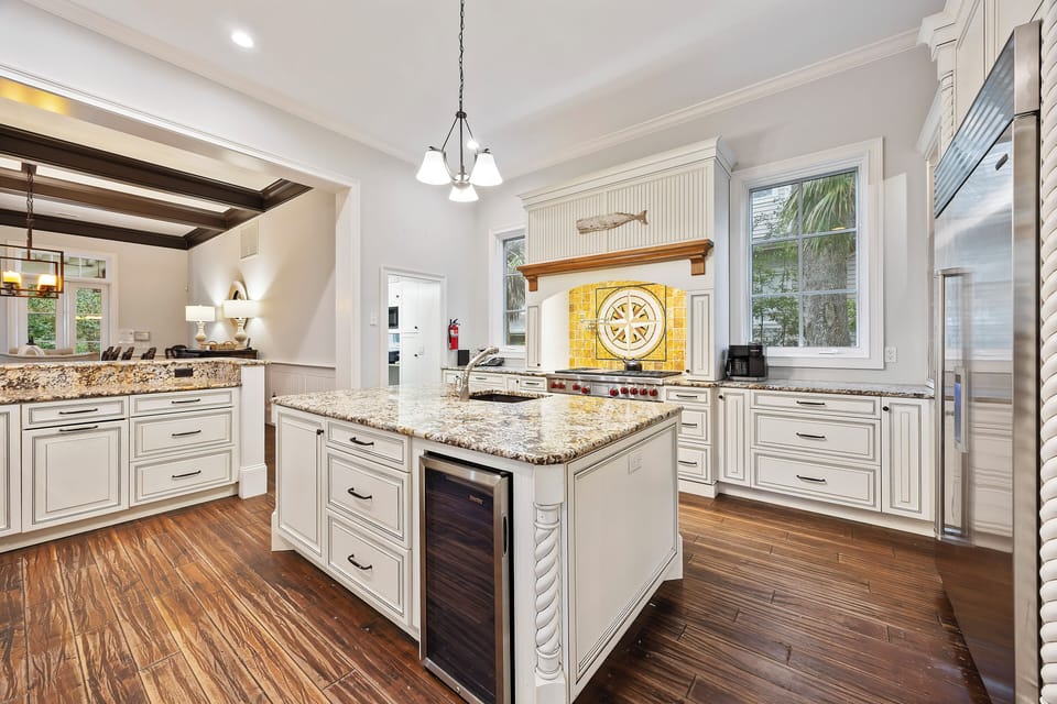 9 Armada | Kitchen