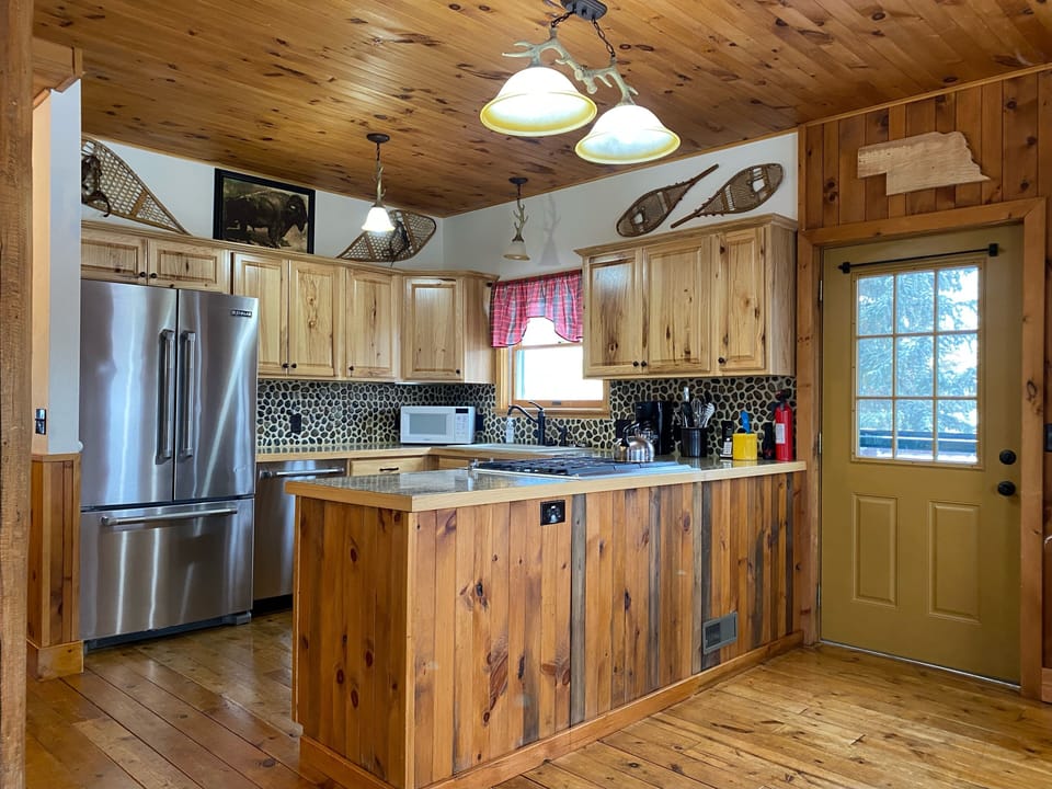Well equipped kitchen on the main floor