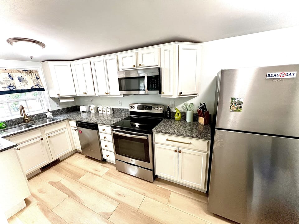 Kitchen- coffee, tea, sugar, cooking oil, spices & pet treats 