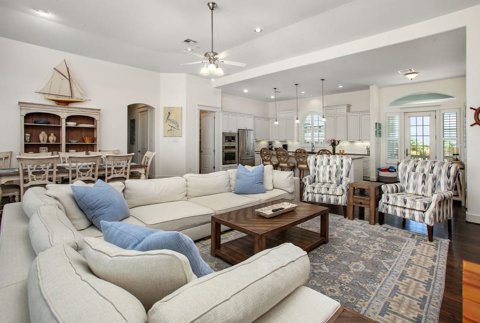 Open floor plan. Great for entertaining!